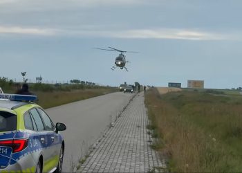 Zabójstwo w miejscowości Mierzawa. Policja prowadzi poszukiwania 49 – letniego mężczyzny