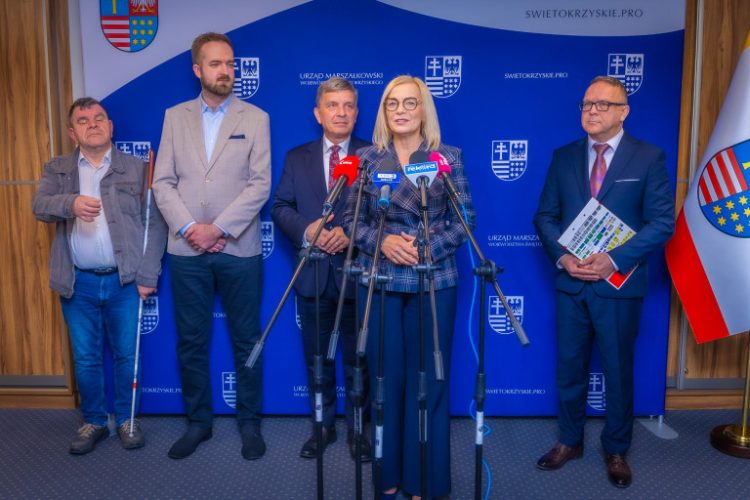 Aplikacja Time4BUS już dostępna. Renata Janik: Niezwykle ważny krok w cyfryzacji świętokrzyskiej komunikacji