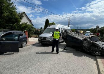Powiat kielecki. Wypadek z udziałem czterech aut