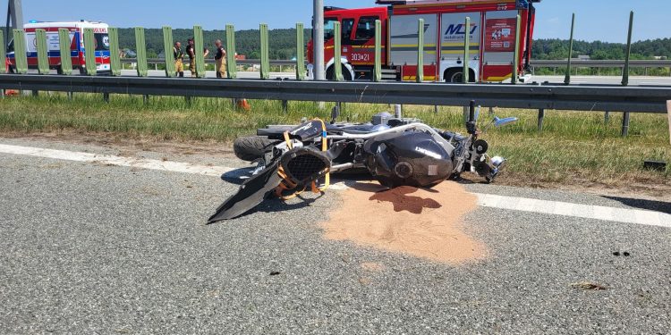 Tragedia niedaleko Chęcin. Nie żyje 38 – letni motocyklista