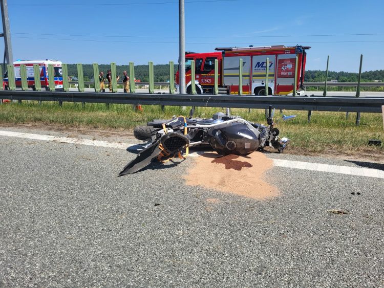 Tragedia niedaleko Chęcin. Nie żyje 38 – letni motocyklista