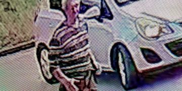 Śmierć w Borkowie. Policja szuka 65 – latka, jest wizerunek