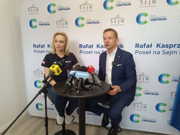 Poseł Kasprzyk i wiceminister Sportu i Turystyki u prezydent Wojdy. Było też spotkanie z dziennikarzami