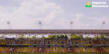 „Żółto-czerwona” Exbud Arena już budzi pozytywne wrażenia