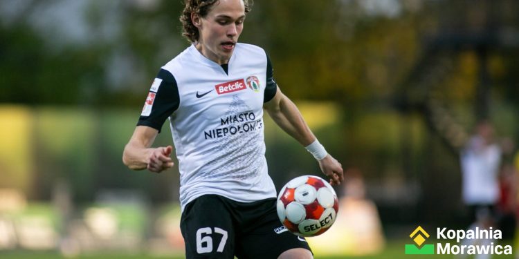 Duży talent zasili prawą obronę Korony