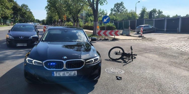 Wypadek na ul. Szczecińskiej. Rowerzysta w szpitalu