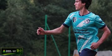 Hokejowy wynik w Jędrzejowie. Tłumy w Morawicy
