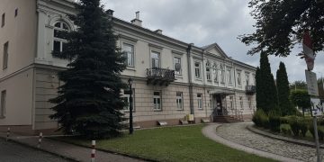 NFZ sprzedaje zabytkową siedzibę w centrum Kielc. Cena wywoławcza przekracza 10 mln zł