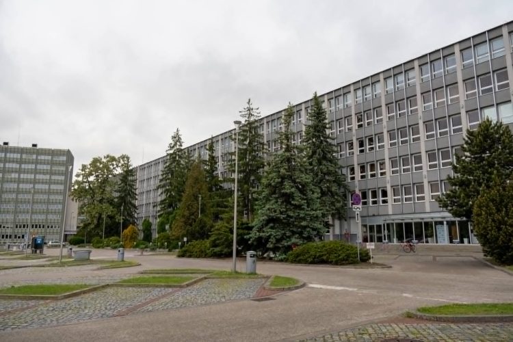 Alarm w Urzędzie Marszałkowskim w Kielcach. Wstępne ustalenia: Mężczyzna miał grozić podłożeniem ładunku wybuchowego