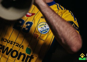 Herb Iskry wrócił na koszulki Industrii Kielce