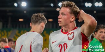 Bąk z golem w debiucie. Polska o krok od Euro