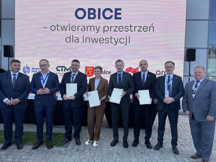 Podpisano listy intencyjne w sprawie parku przemysłowego i terminala w Obicach