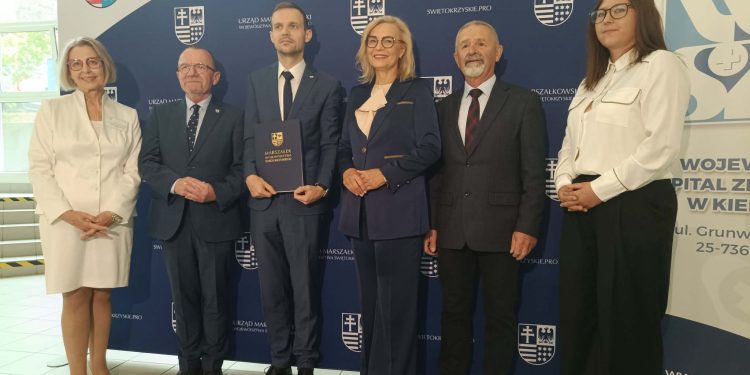 Szpital wojewódzki kupi echokardiograf i zbuduje nowy parking