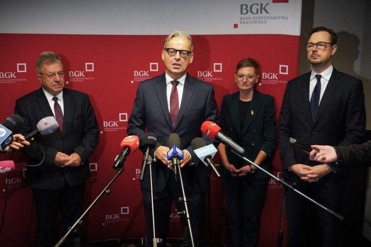  Świętokrzyskie. Prawie 0,5 mld zł z KPO i BGK trafiło na rozwój lokalnych firm i samorządów