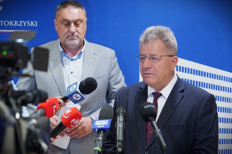 Kurator chce ćwiczeń w szkołach na wypadek zagrożenia z powietrza
