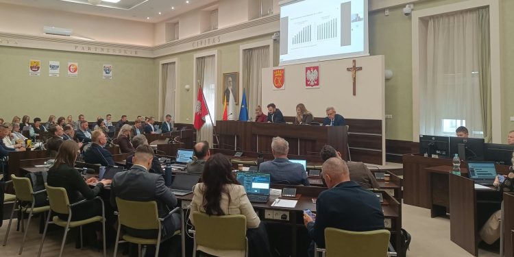 Będzie sesja nadzwyczajna dotycząca kredytu konsolidacyjnego