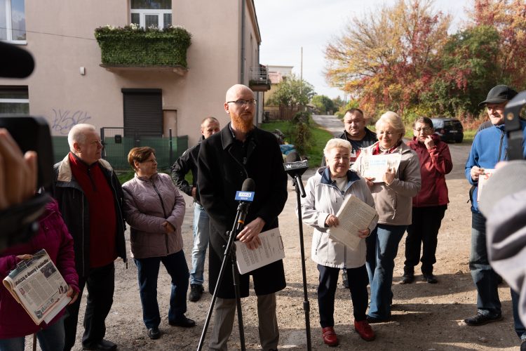 Zaledwie dwa kilometry od Rynku i wciąż bez podstawowej infrastruktury. Petycja w sprawie Pakosza-Cegielni